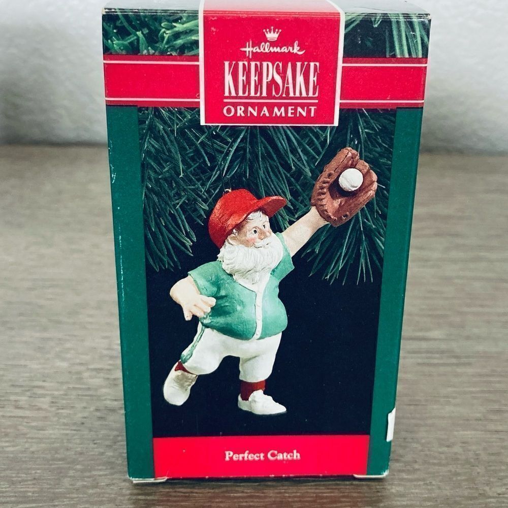Vintage Hallmark Baseball Santa Perfect Catch Holiday Ornament 1990